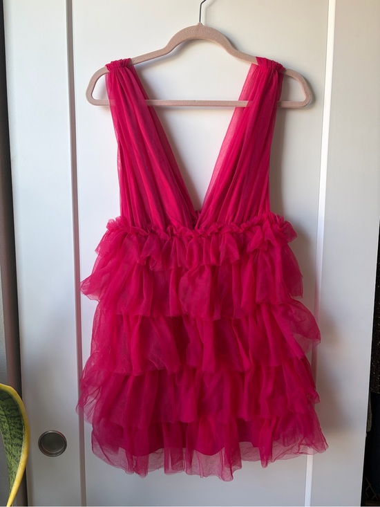 Forever 21 Dresses & Skirts - Forever 21 Fuchsia Ruffle Mini Dress